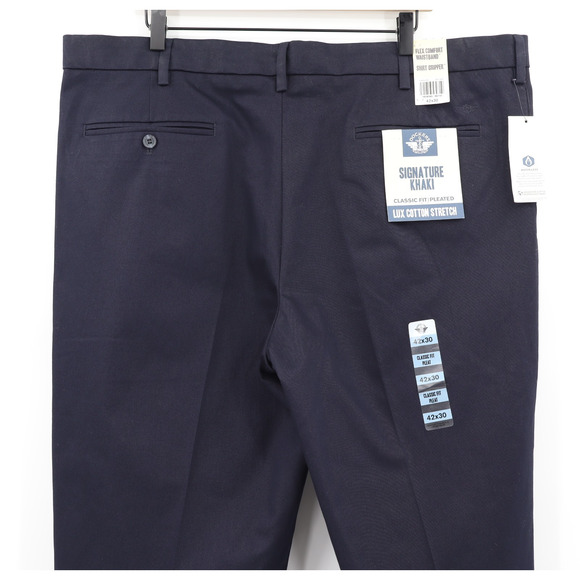 Dockers Men’s Signature Khaki Classic Fit Lux Cotton Stretch Navy Sz 42X30 NEW - Picture 3 of 9